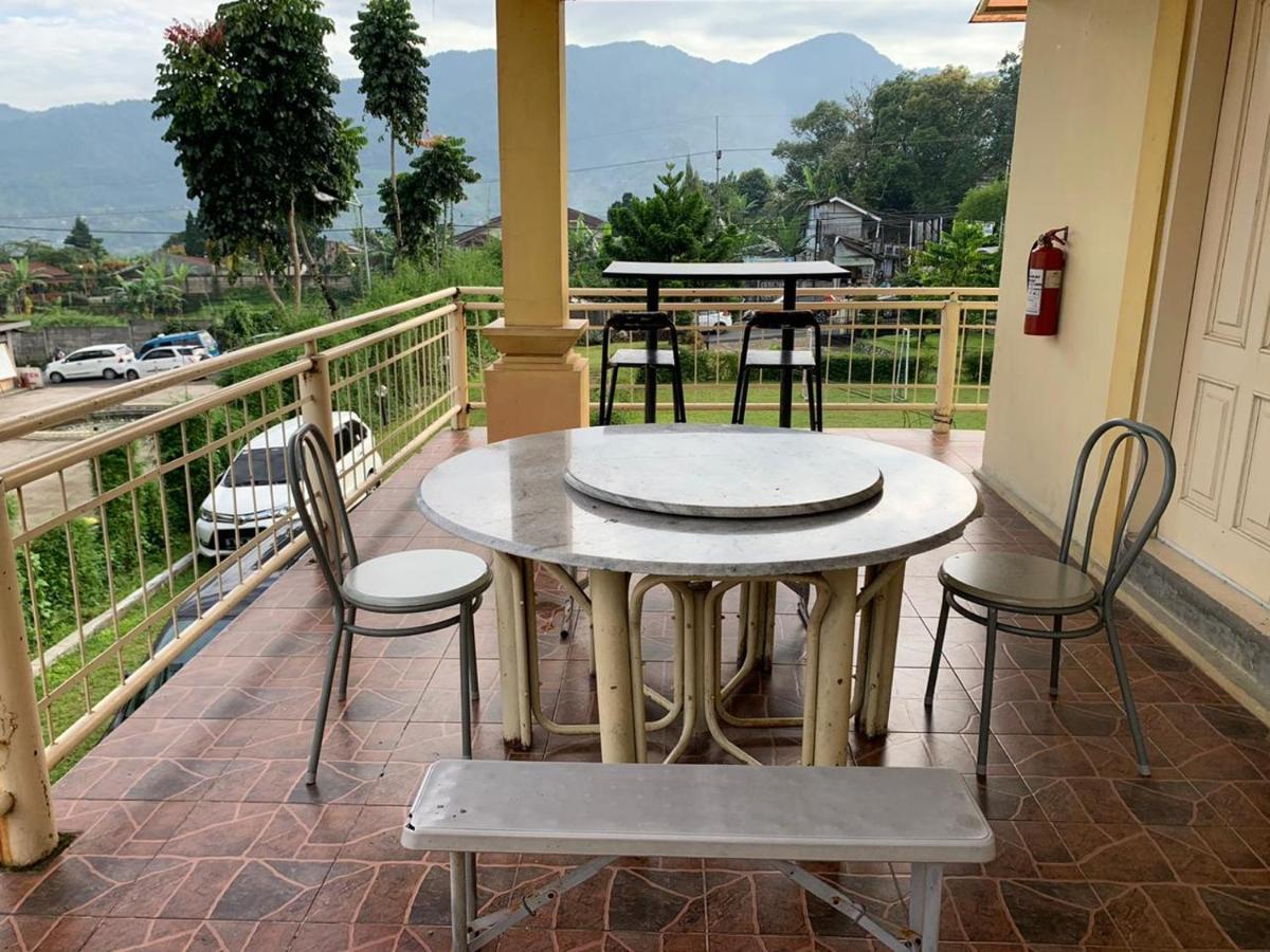Arimbi Cibulan Suites Cisarua Bagian luar foto