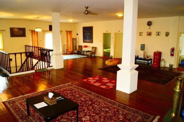 Arimbi Cibulan Suites Cisarua Bagian luar foto